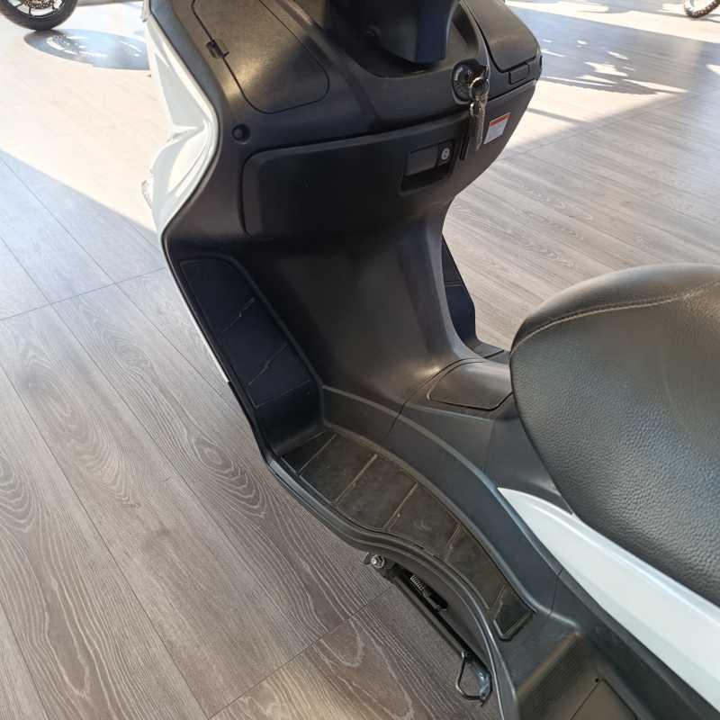 Suzuki Burgman UH 200 ABS - 2017