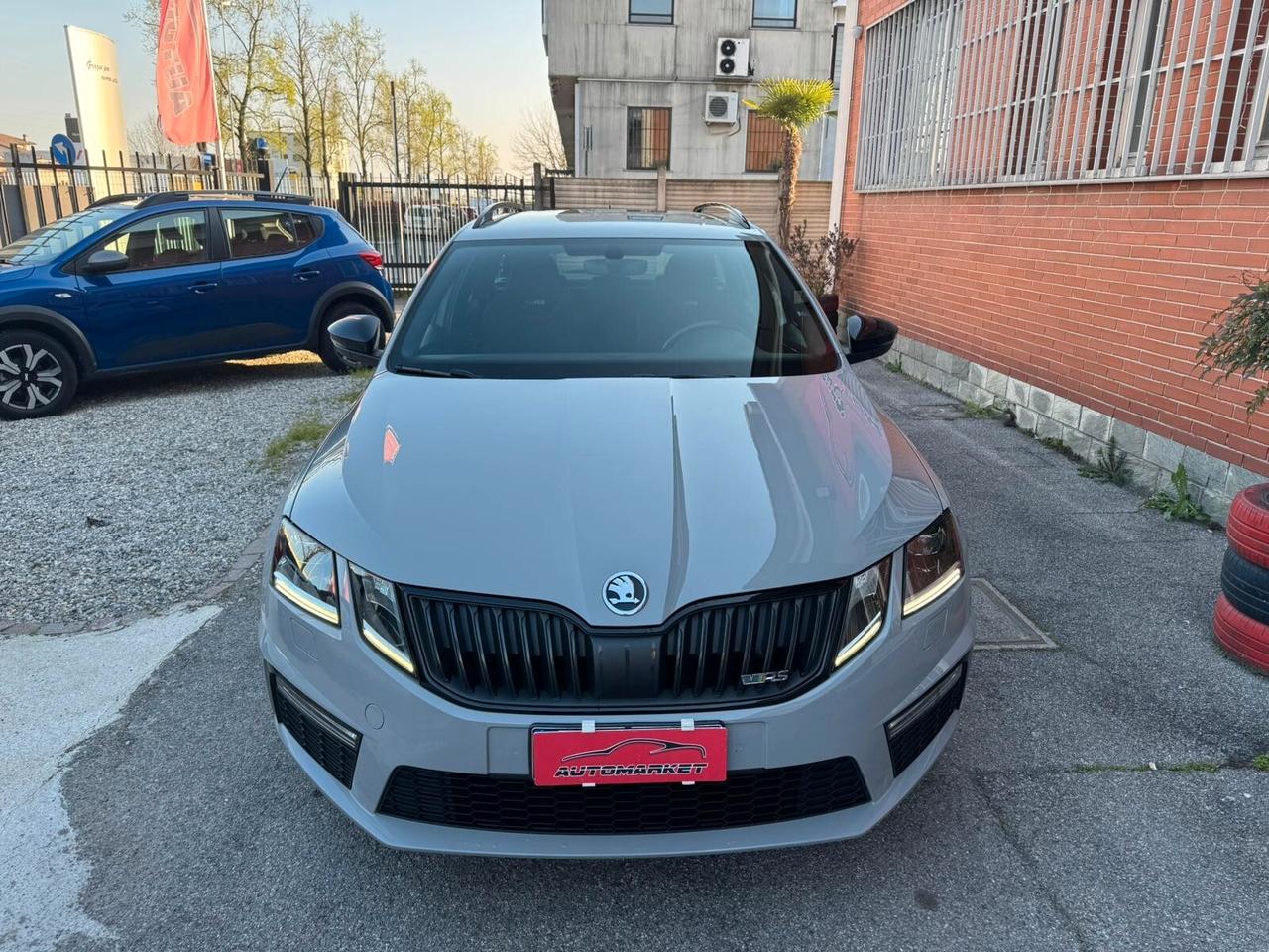 Skoda Octavia 2.0 TDI 184cv DSG Wagon RS
