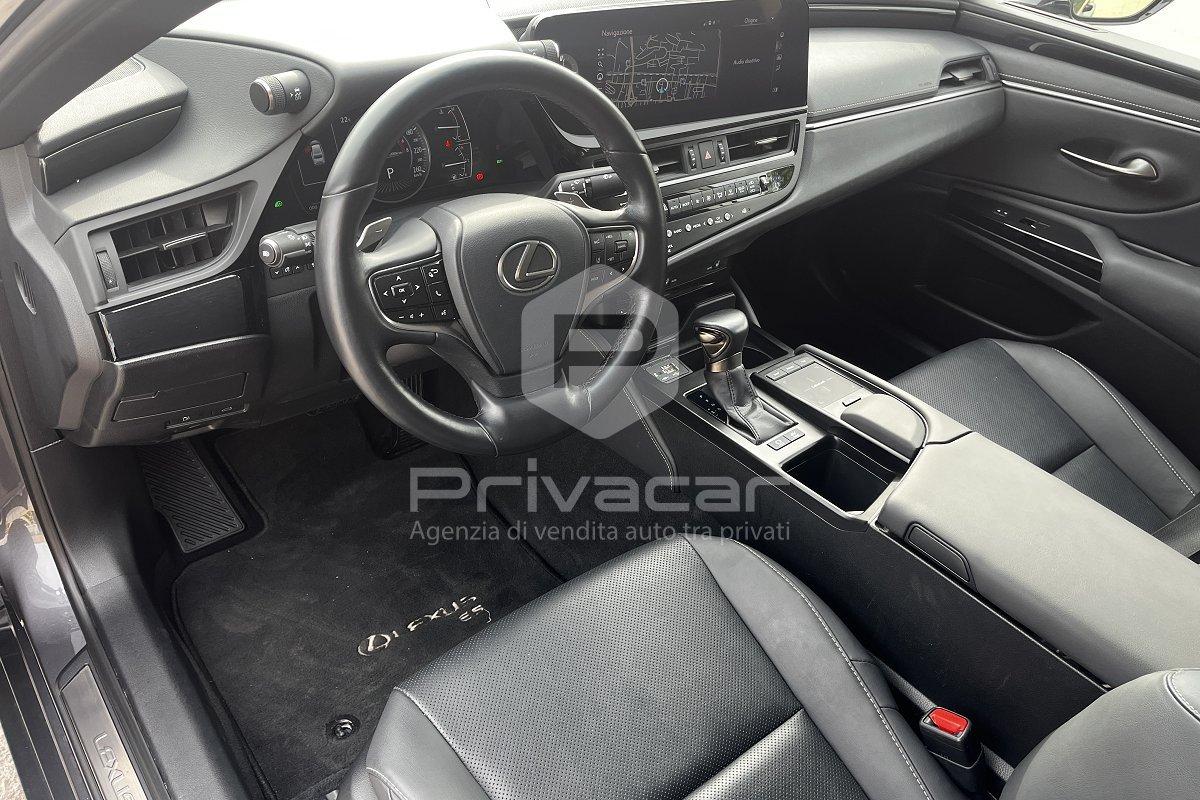 LEXUS ES Hybrid Executive