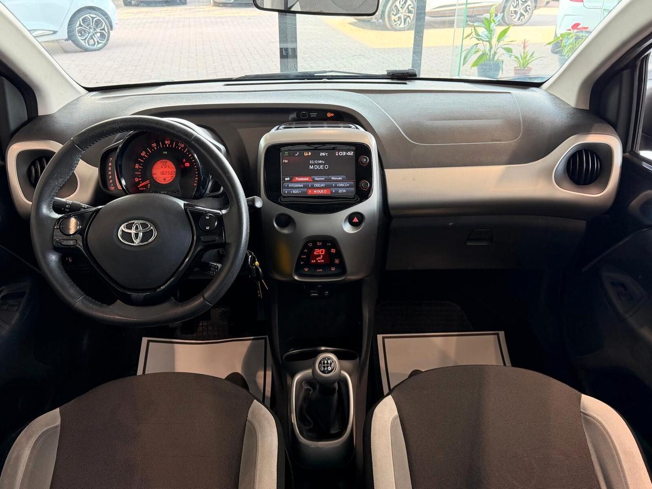 Toyota Aygo 1.0 VVT-i 69 CV 3 porte x-clusiv