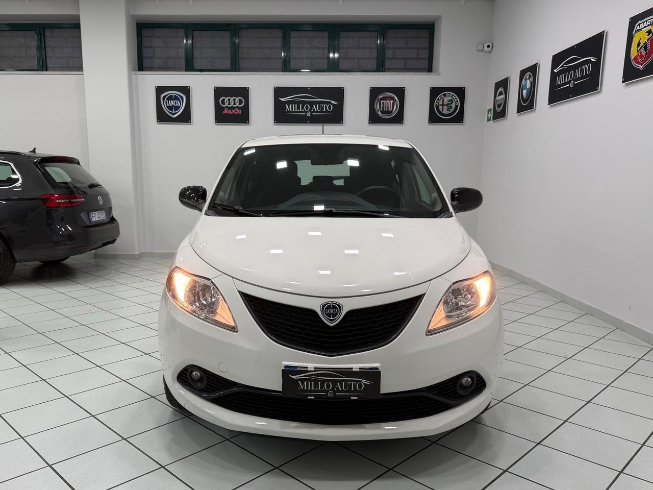 Lancia Ypsilon 1.2 69 CV 5 porte GPL Ecochic Gold