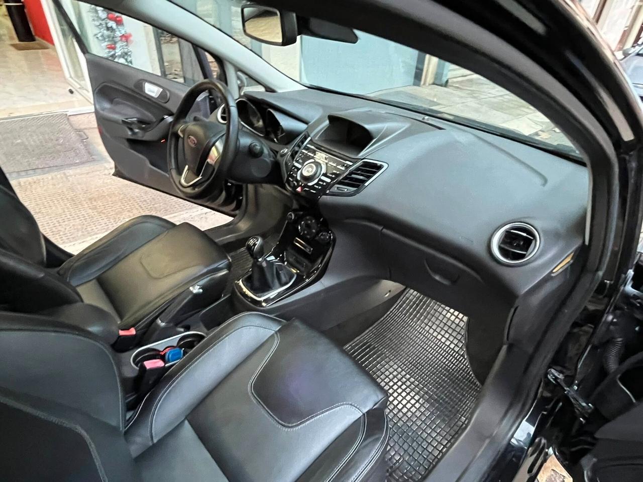 Ford Fiesta 1.5 TDCi 75CV 5 porte Titanium