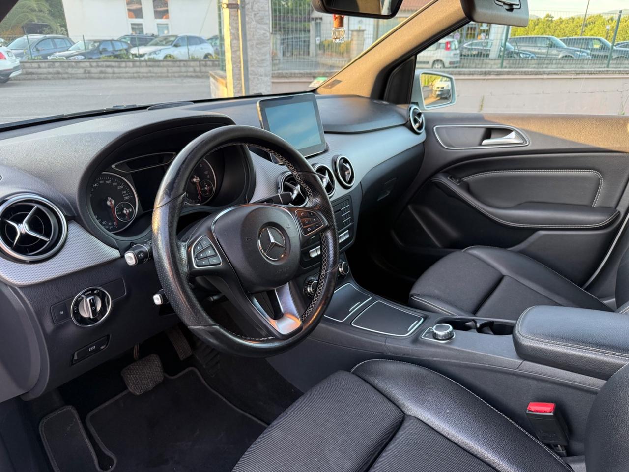 Mercedes-benz B 200 d Automatic Premium