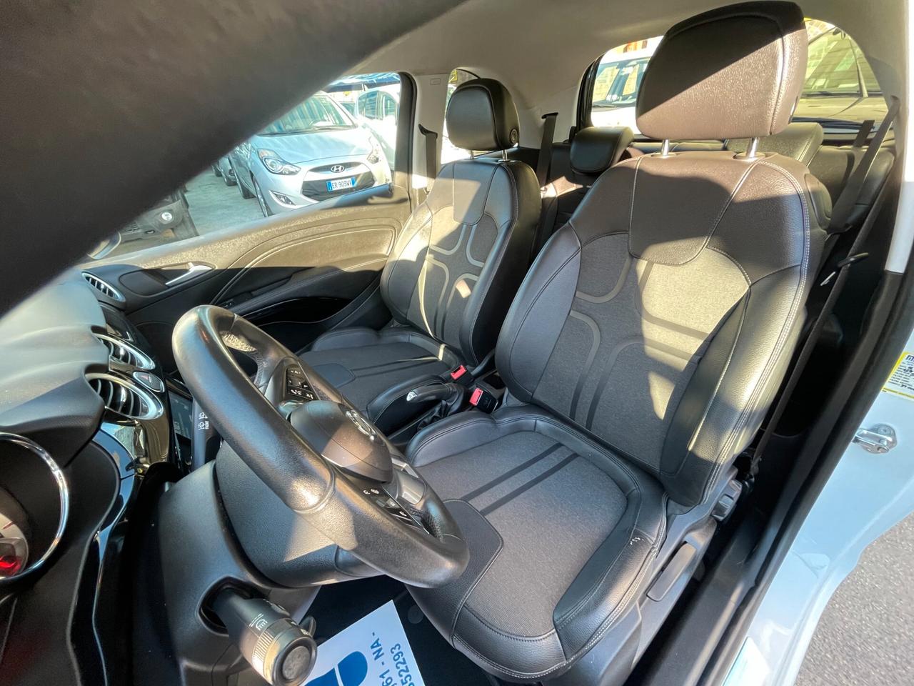 Opel Adam 1.4 87 CV GPL Tech Black Jack