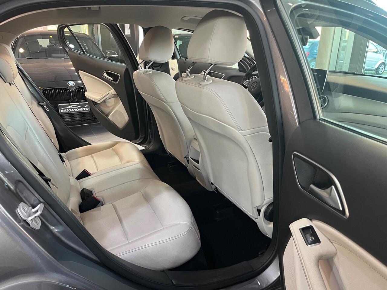 Mercedes-benz GLA 180 GLA 180 Premium auto