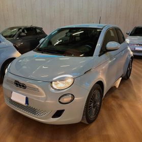 Fiat 500 500e Berlina 42 kWh Icon