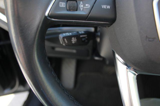 AUDI Q3 35 TDI Business