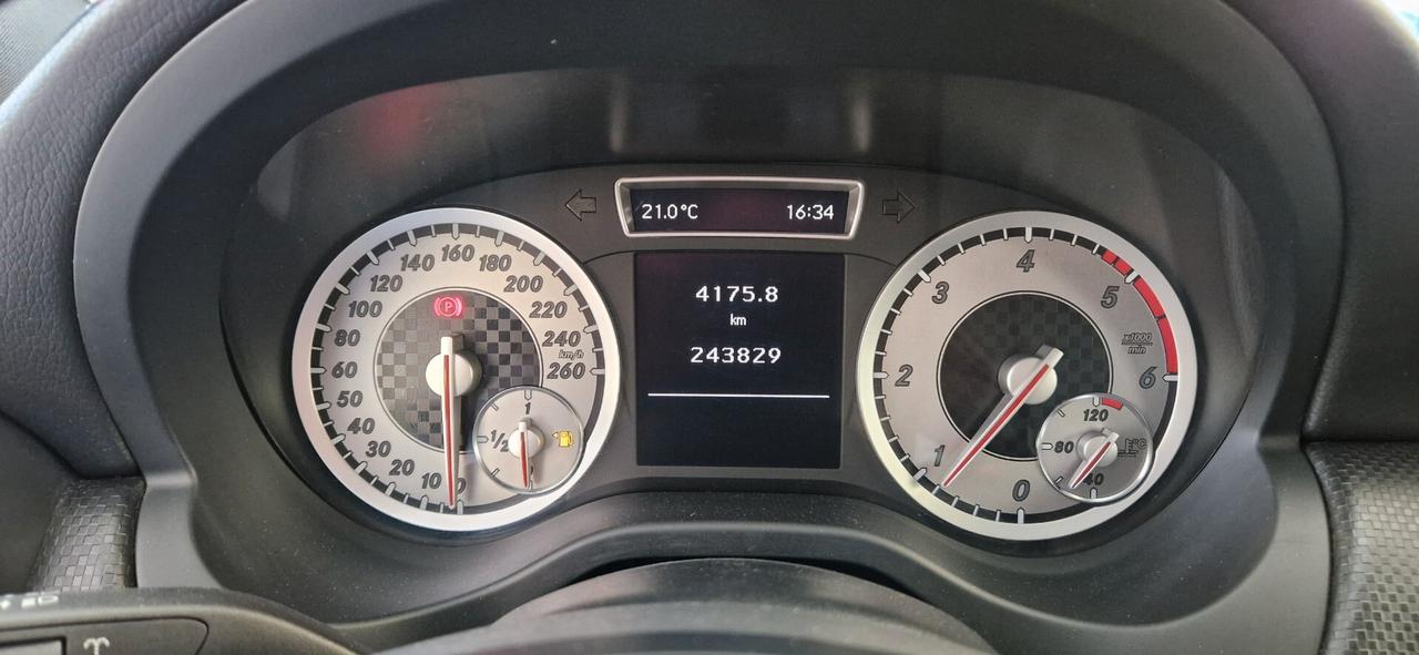 Mercedes A 180 CDI Premium * Navi - Led - Retrocamera *