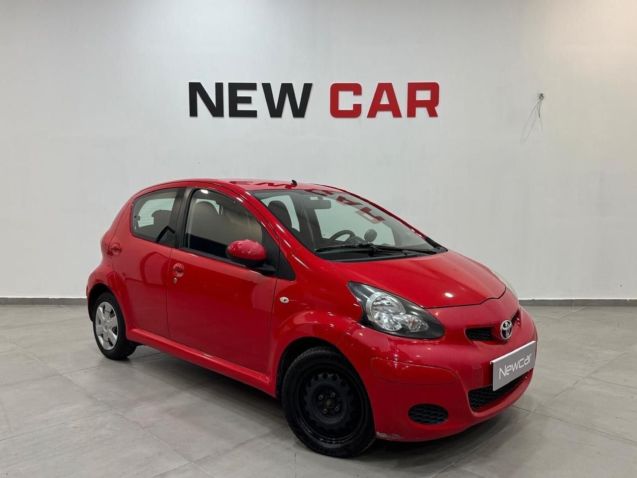 Toyota Aygo 1.0 12V VVT-i 5 porte Sol