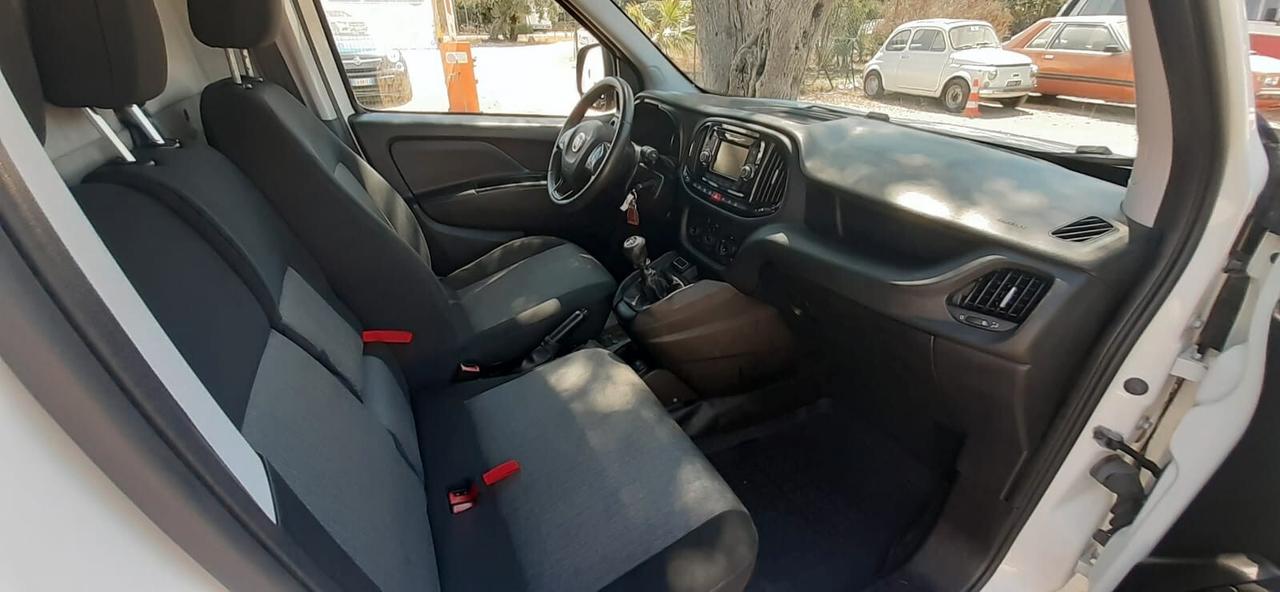 Fiat doblò 2019 - 1.6 mjt Lb automobili