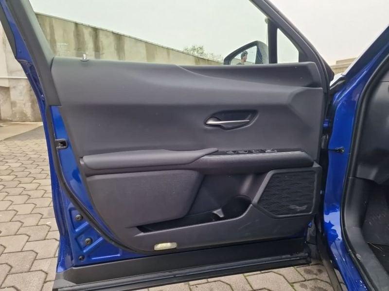Lexus UX 250h 2WD Design MY23