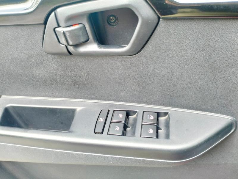 Mahindra KUV100 1.2 K8