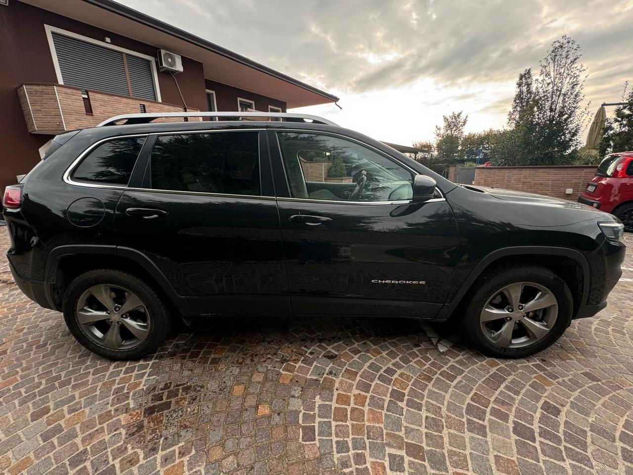 Jeep Cherokee 2.2 Mjt AWD Active Drive I Overland