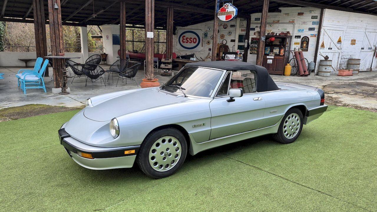 Alfa Romeo Spider 2.0i Quadrifoglio Verde – 1987