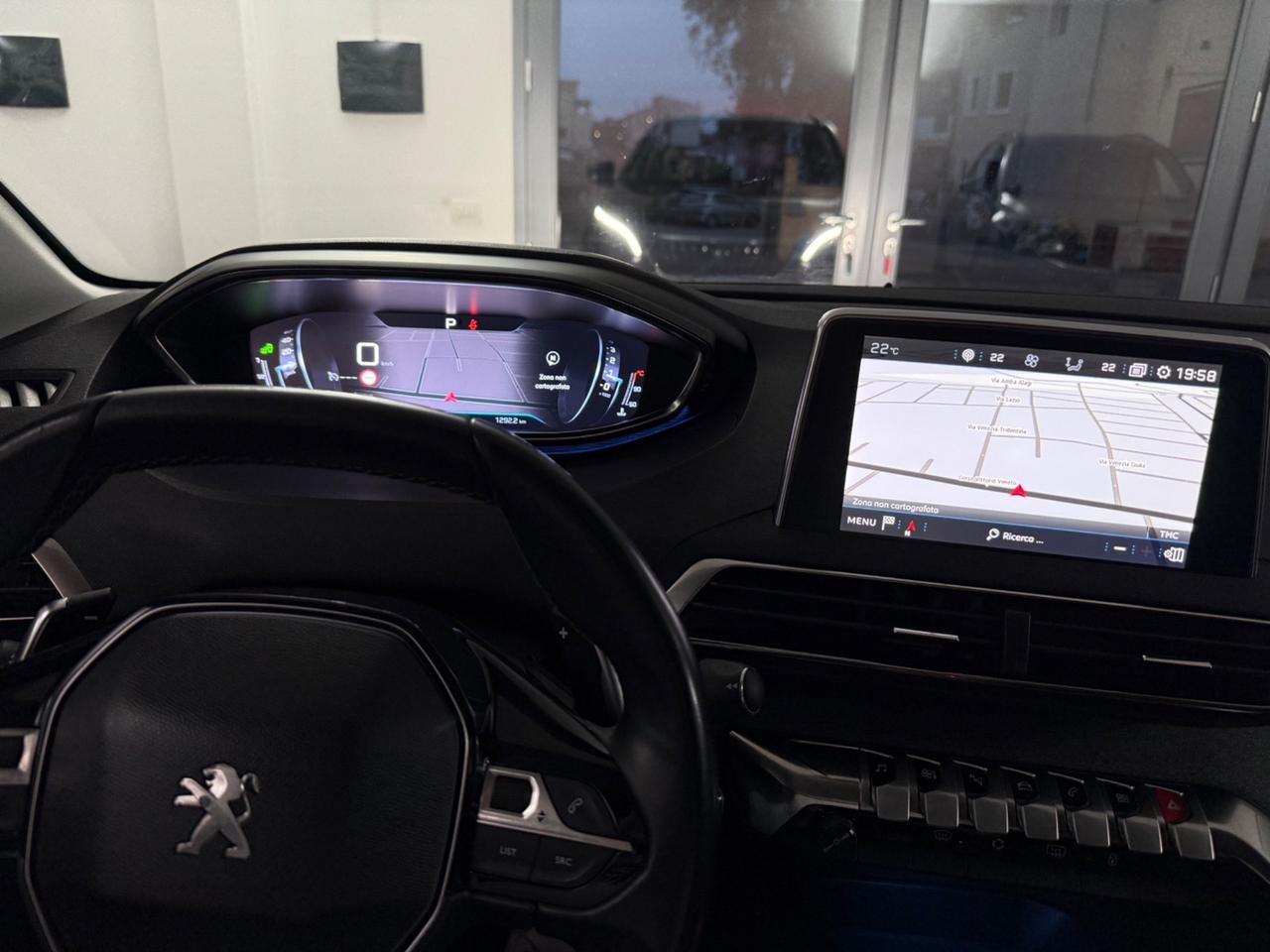 Peugeot 3008 BlueHDi 130 S&S EAT8 Allure