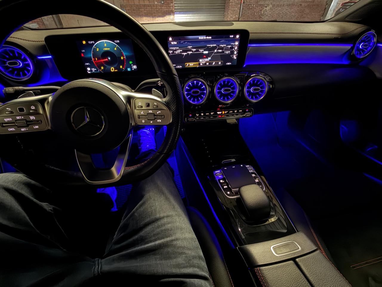 Mercedes Cla 200 shooting brake amg premium