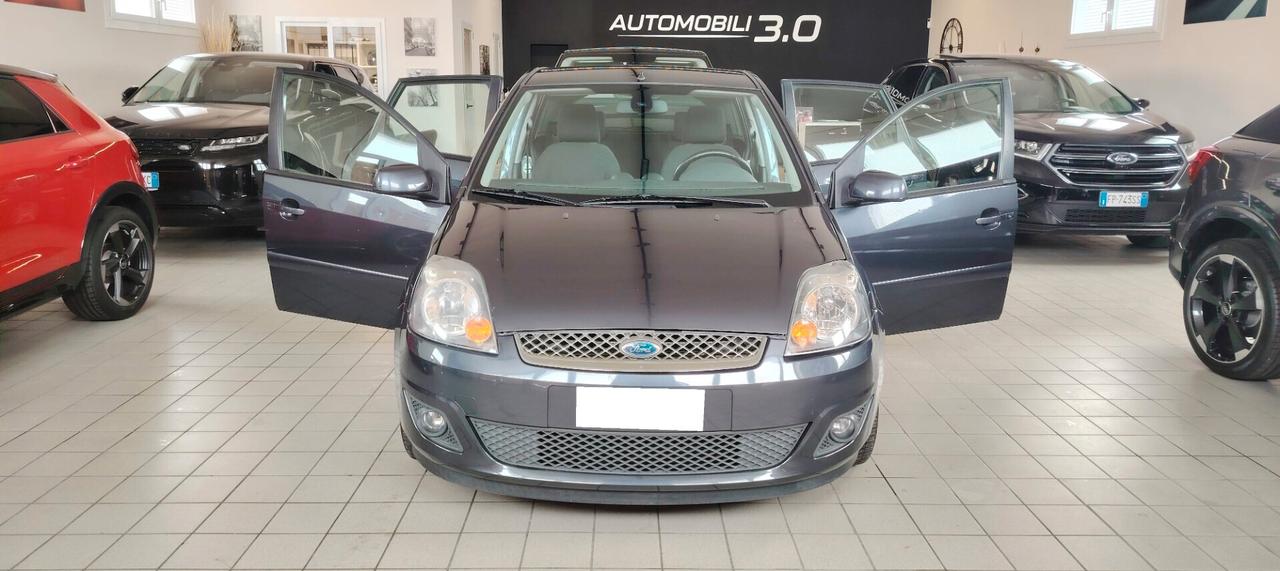 Ford Fiesta 1.2 16V 5p. Ghia
