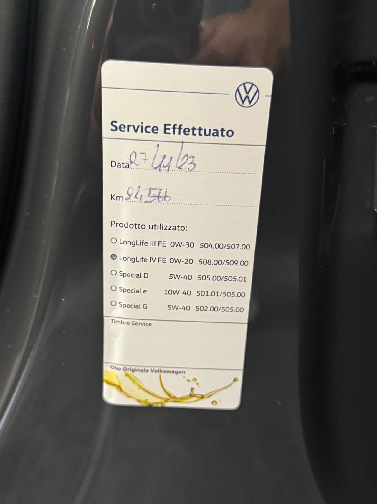 Volkswagen Golf 8 2.0 TDI R-Line Finanziabile