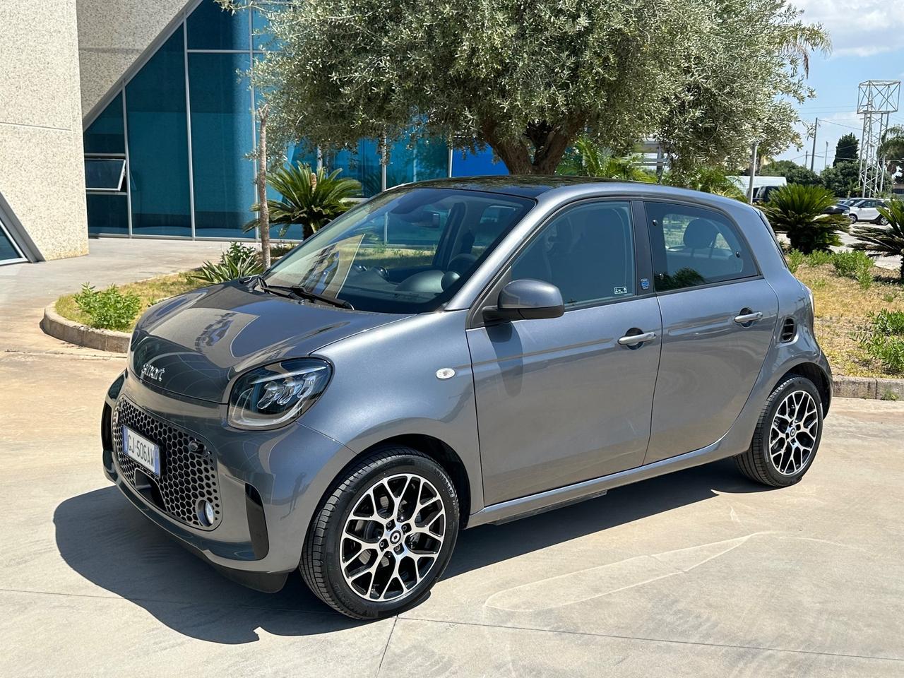 smart forFour eq Passion 22kW offerta T-Stock prezzo imperdibile