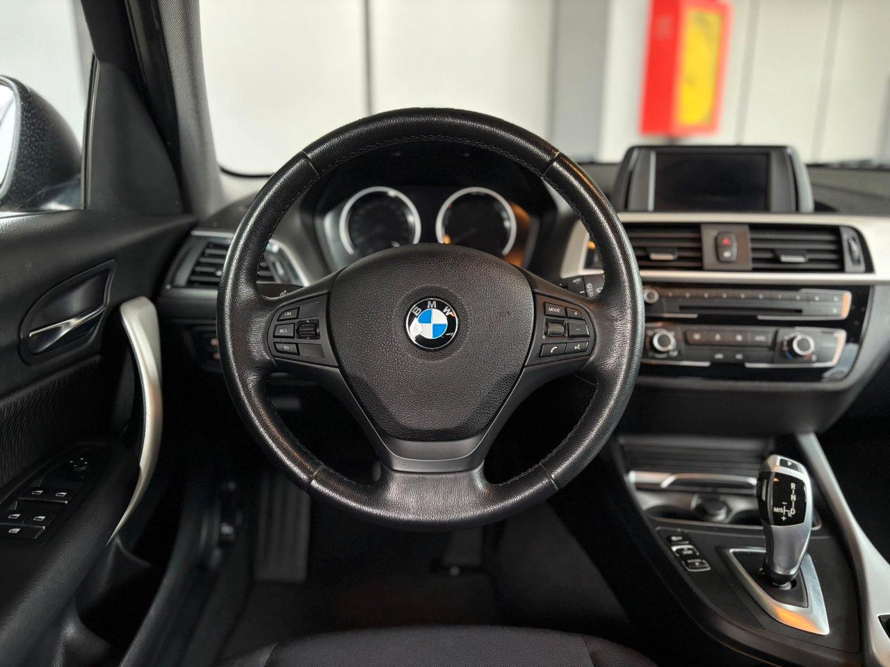 BMW 118 d Business 5p