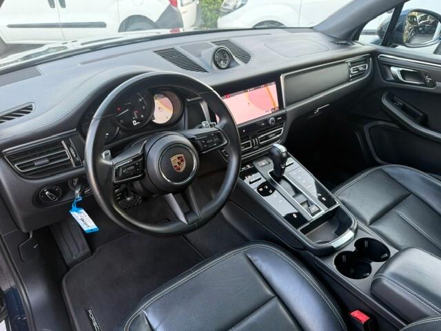 PORSCHE Macan 2.0