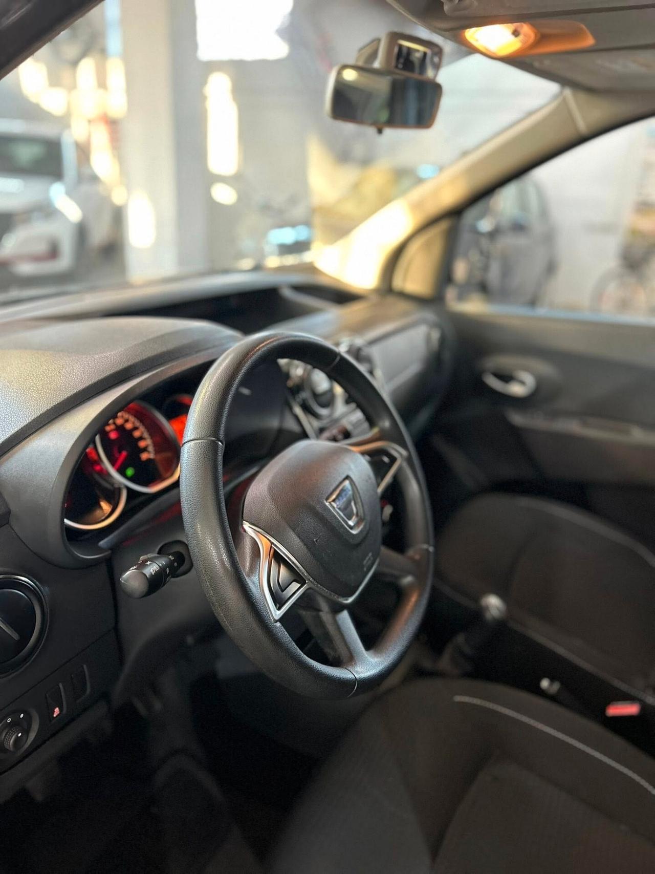 DACIA DOKKER 1.6 GPL -2018 (IN TRATTATIVA)