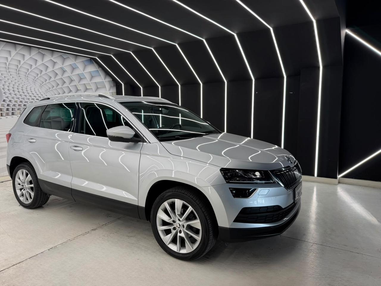 Skoda Karoq 1.6 TDI DSG-KM CERTIFICATI-12 MESI GARANZIA-PERMUTE