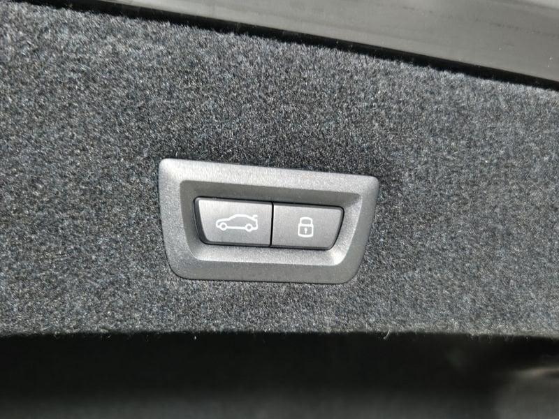 BMW Serie 7 G70 i7 xdrive60 MSport