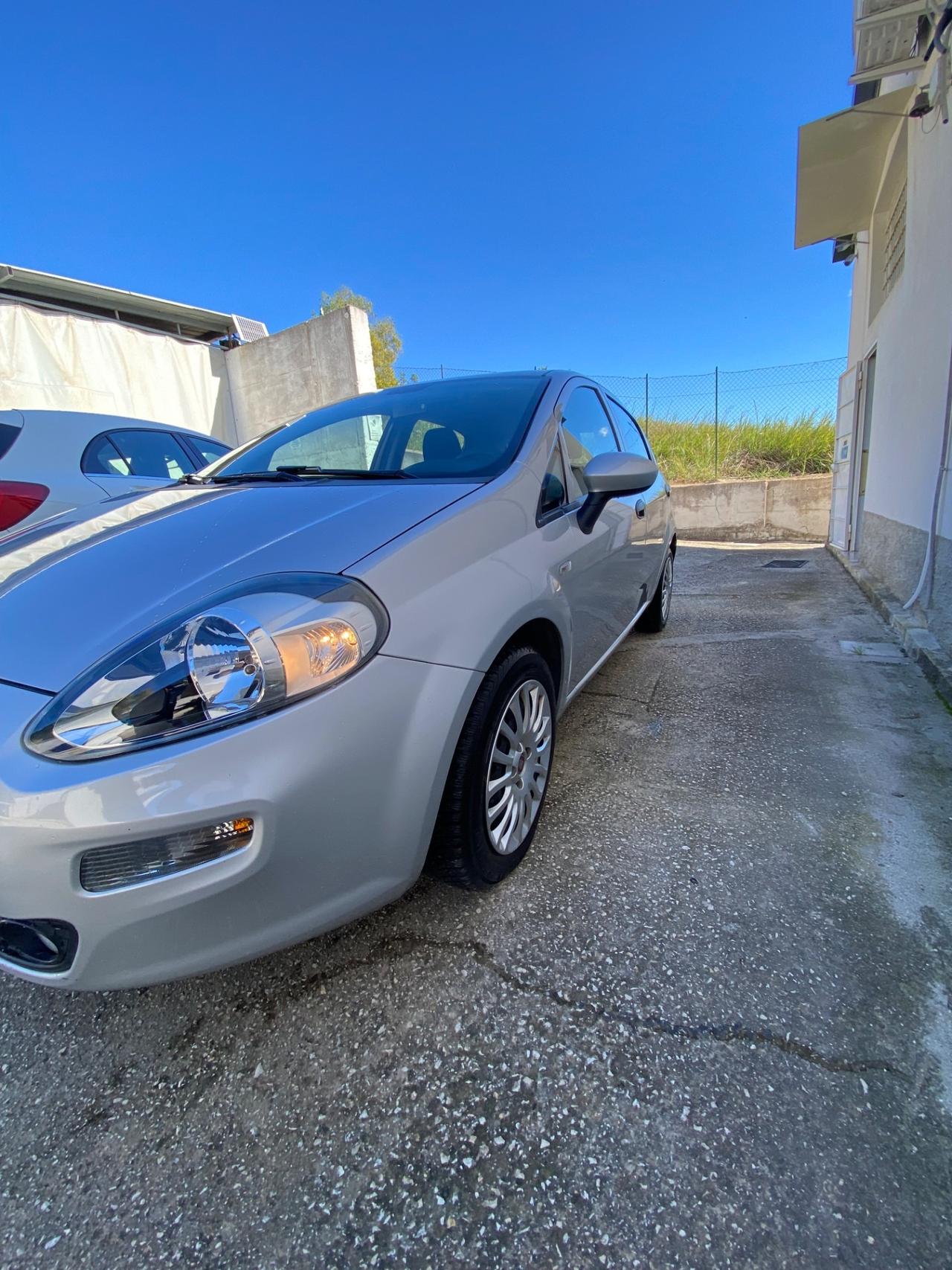 Fiat Punto 1.3 MJT II S&S 95 CV 5 porte Street