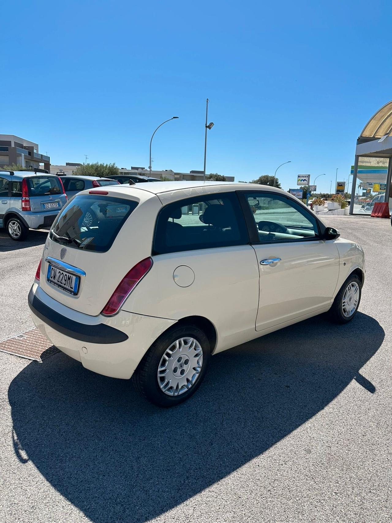 Lancia Ypsilon 1.2 Argento