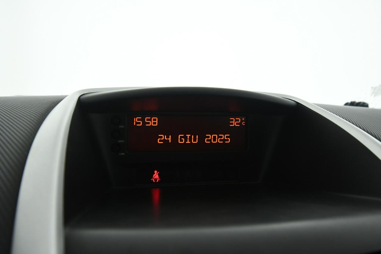 PEUGEOT 207 5p 1.4 8v X-Line eco-Gpl FL X COMMERCIANTI+NEOPATENTATI