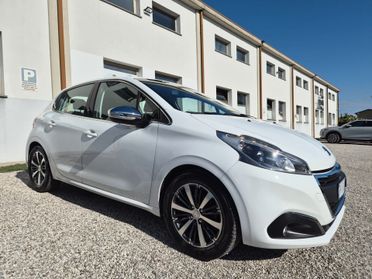 Peugeot 208 1.2 e-VTI Allure