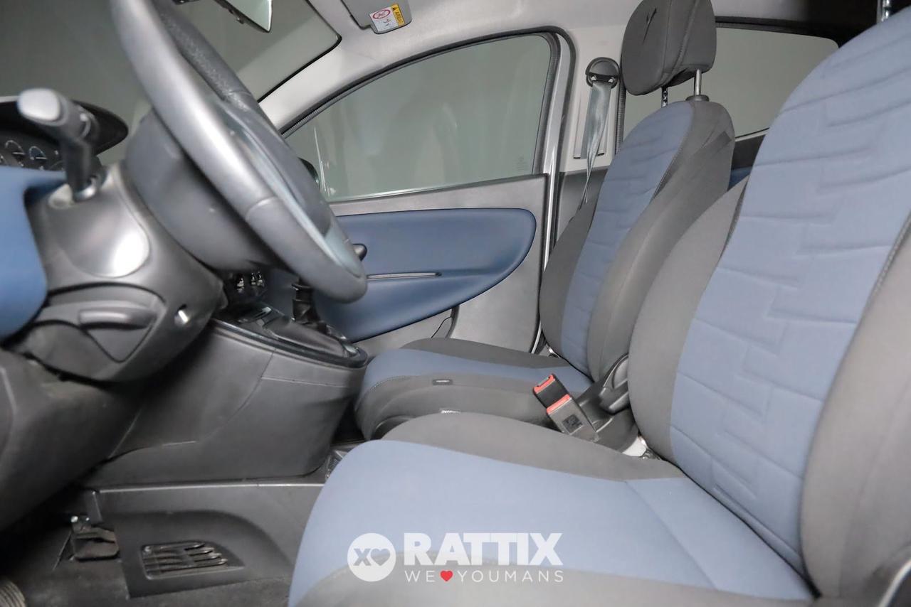 Lancia Ypsilon 1.0 Firefly Hybrid 70CV Platino