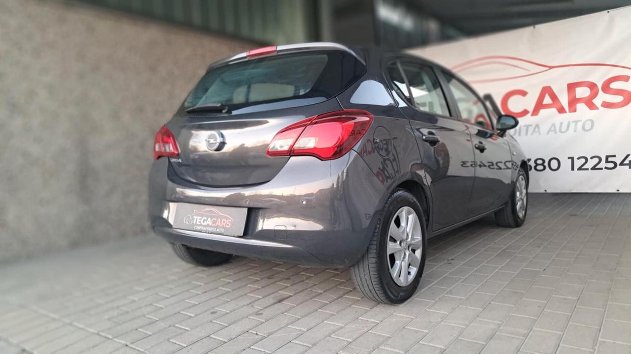 Opel Corsa 1.2 5 porte