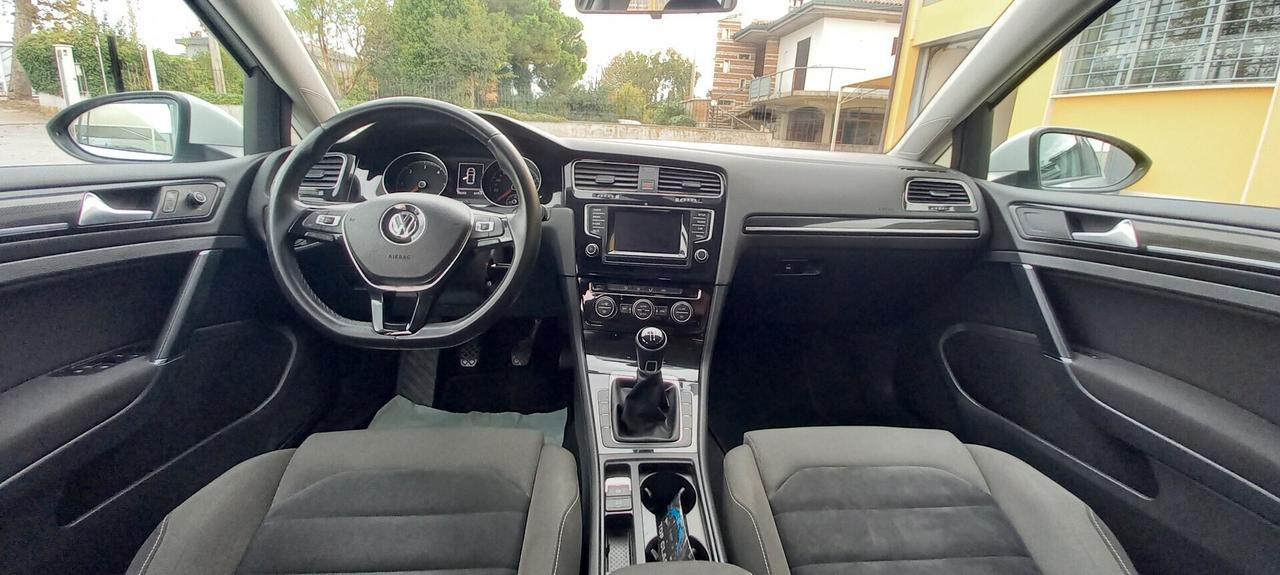 Volkswagen Golf 7 Allestimento Highline cc. 1.6 TDI Turbodiesel Manuale 5 Porte 5 Post