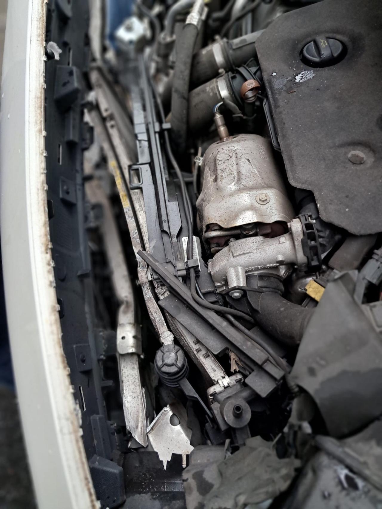 Opel Vivaro 1.5 Diesel 3p Incidentato