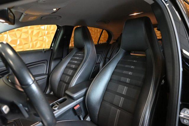 MERCEDES-BENZ GLA 180 SPORT AUTO NAVI TEL CAM 18"CRUISE PELLE/TESS.FULL!