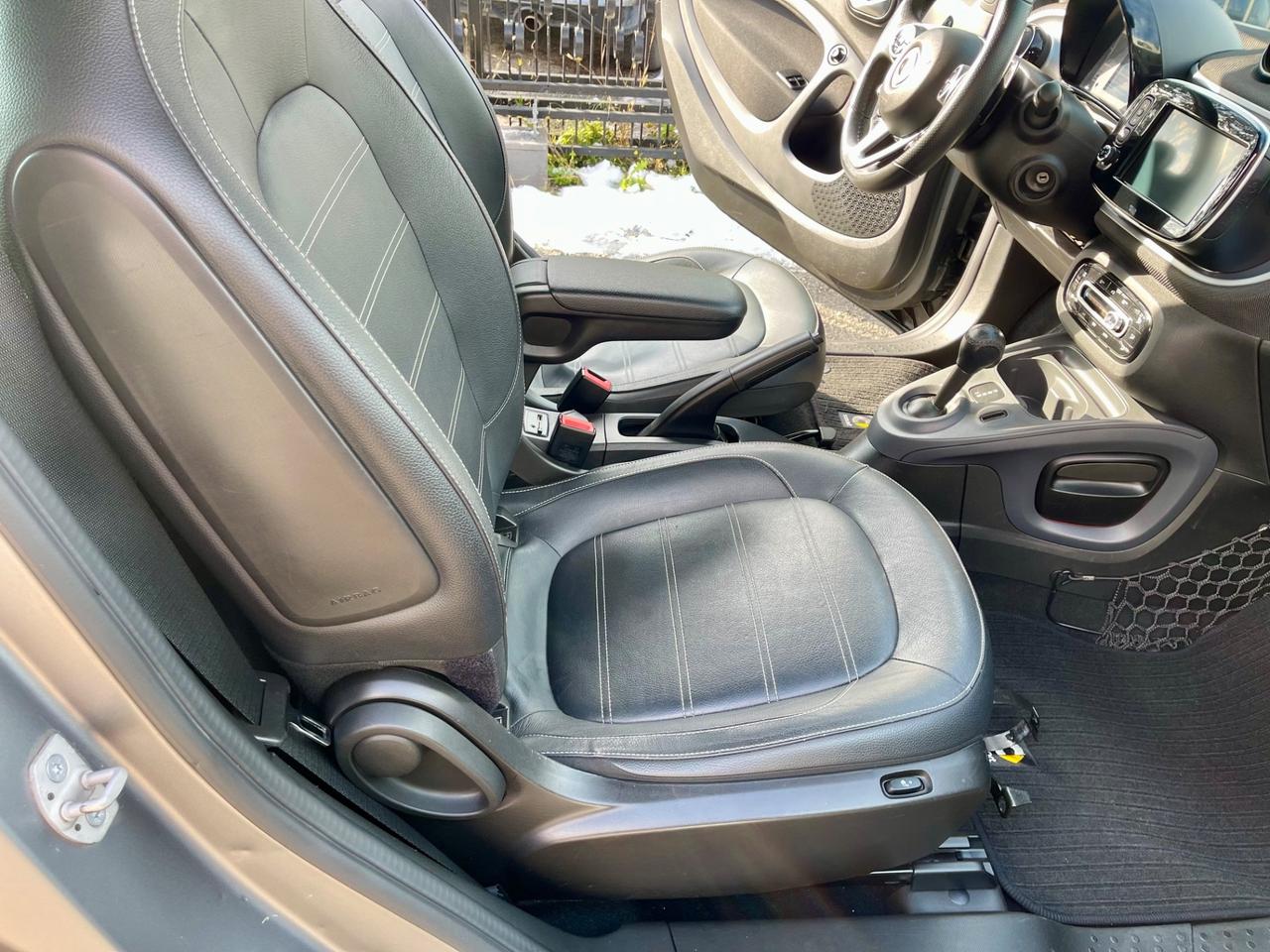Smart ForTwo 70 1.0 twinamic allestimento brabus