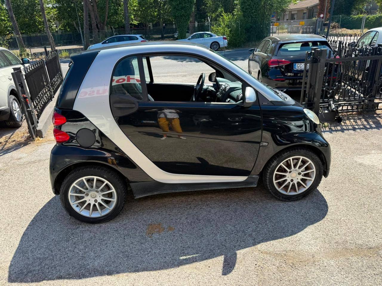 Smart ForTwo 1000 62 kW coupé passion