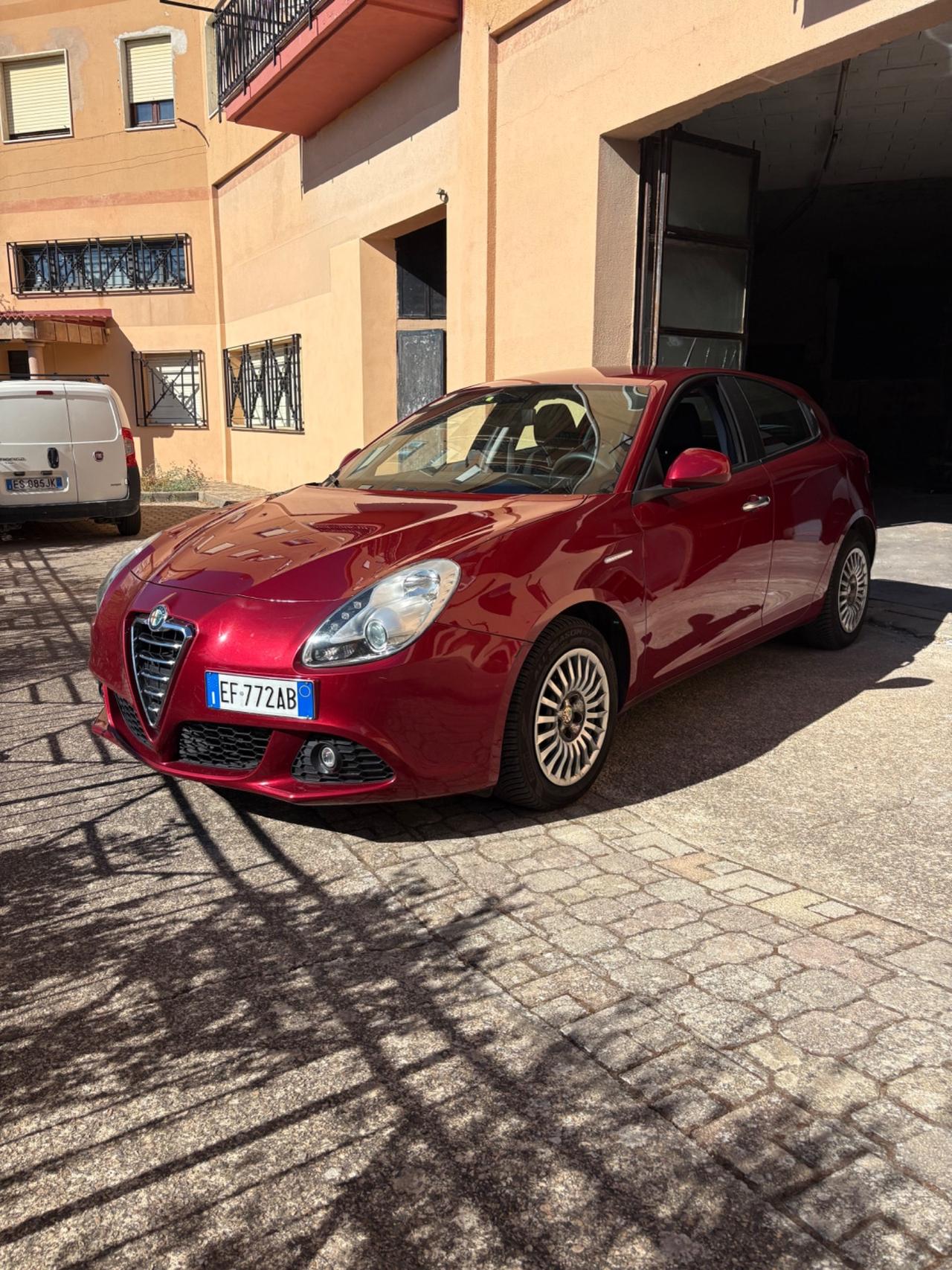 Alfa Romeo Giulietta 1.6 JTDm-2 105 CV Distinctive