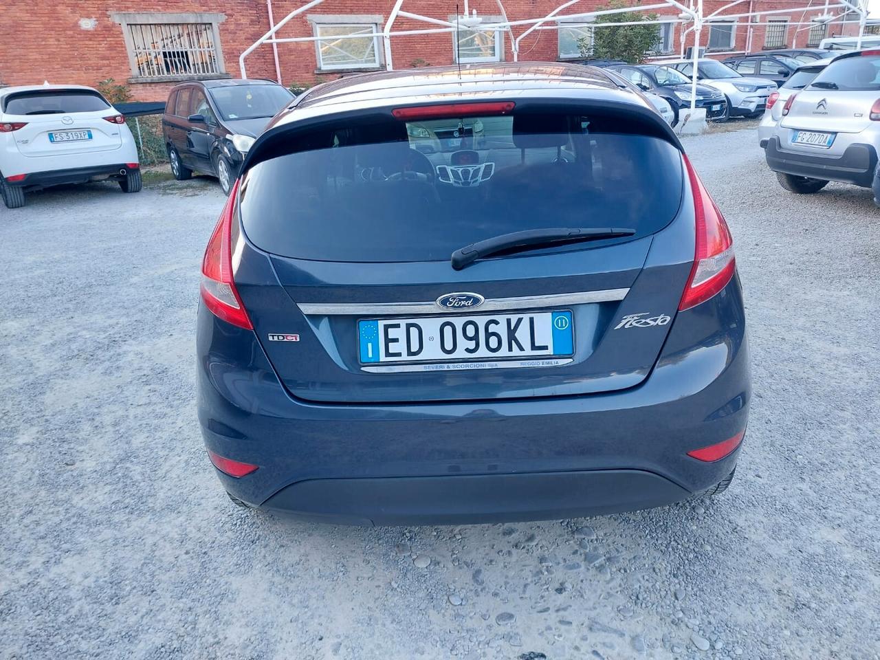 Ford Fiesta 1.4 TDCi 5p. Titanium OK NEOPATENTATI