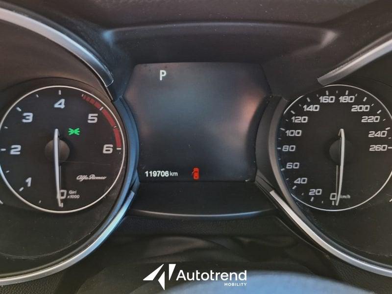 Alfa Romeo Stelvio 2.2 Turbodiesel 210 CV Automatica Q4 NAVI TETTO XENO Executive