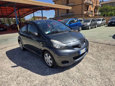 Toyota Aygo 1.0 12V VVT-i 5 porte Now Connect