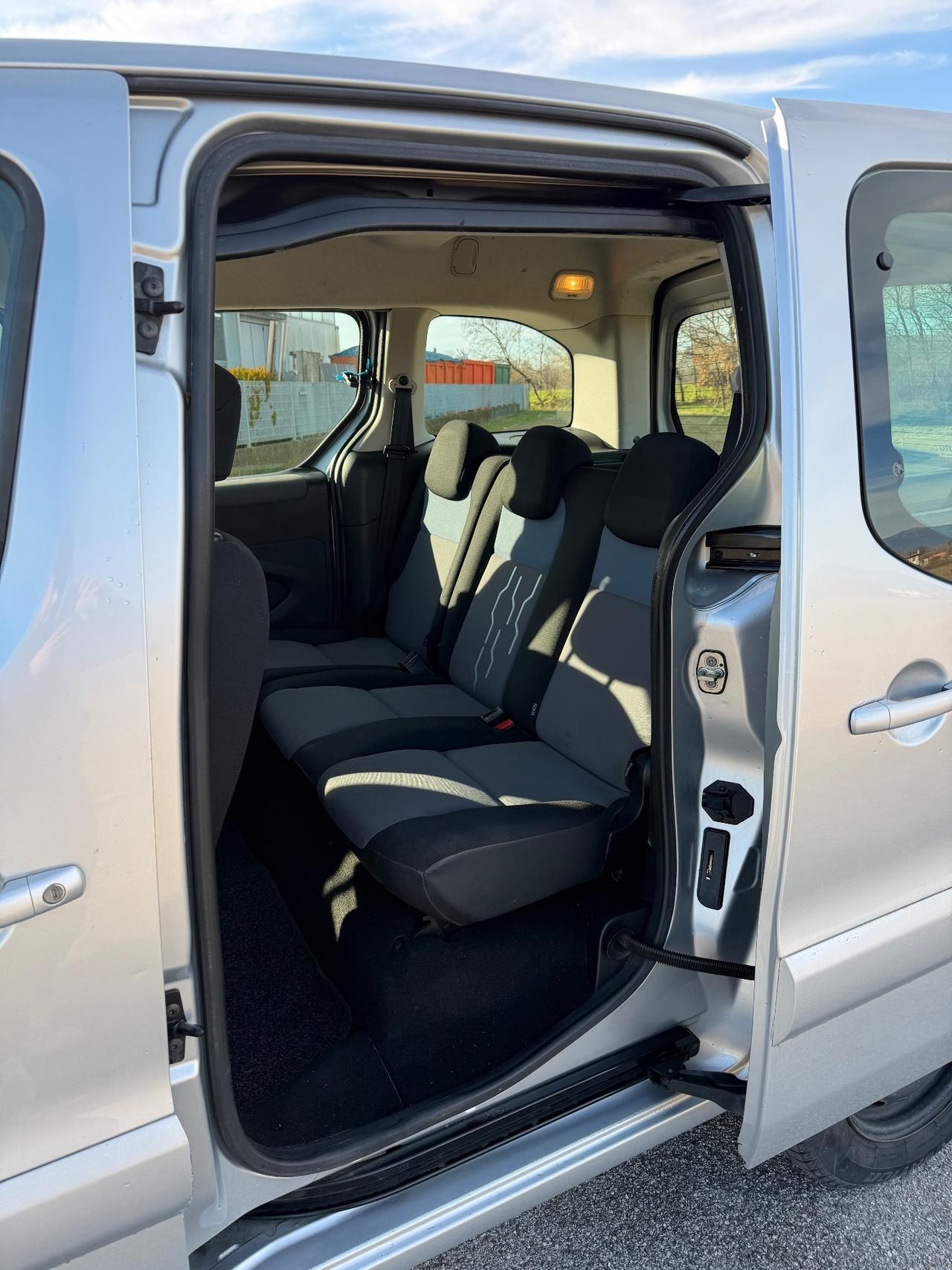 Peugeot Partner Tepee 1.6 HDi 92CV Active 4X4