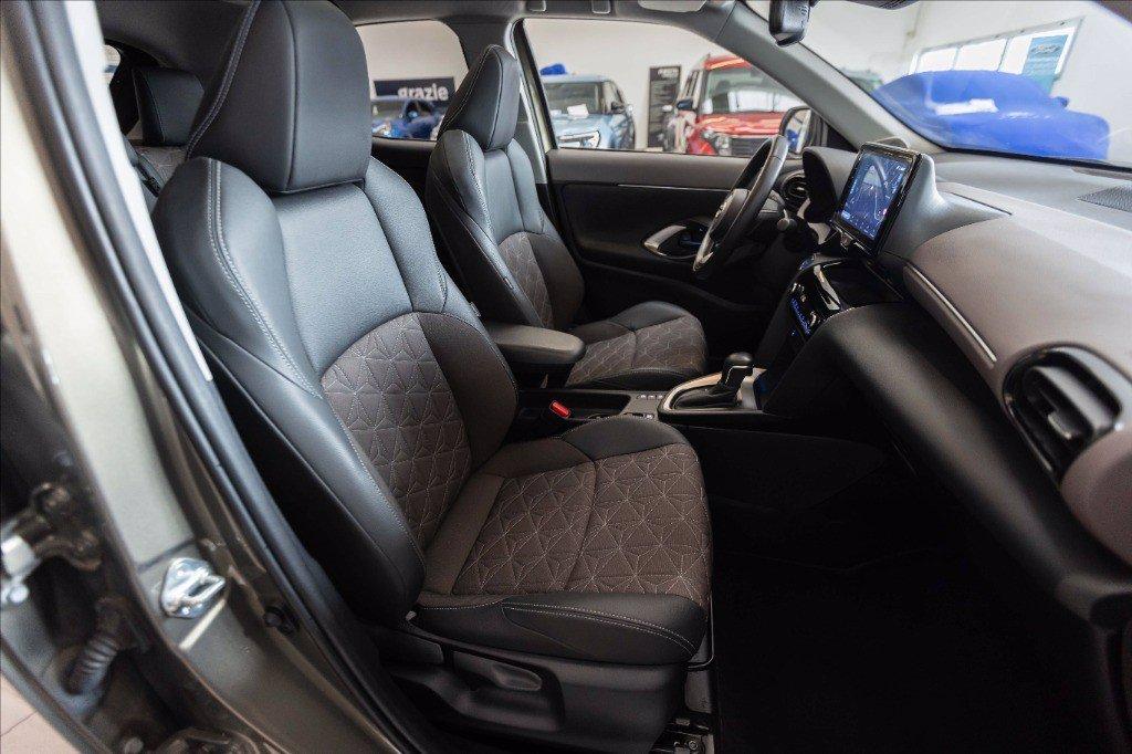 TOYOTA Yaris Cross 1.5h Lounge fwd 116cv e-cvt del 2022