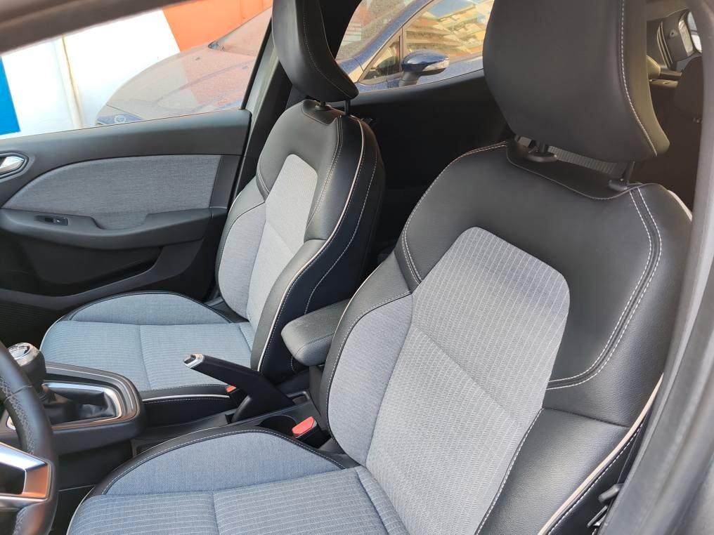 Renault Clio TCe 90 CV 5 porte Esprit