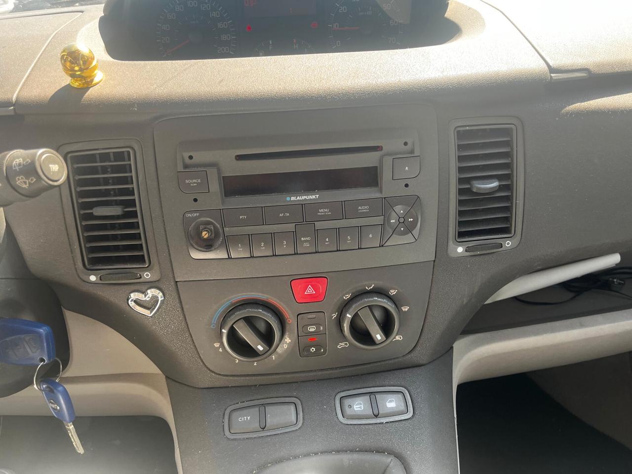 Fiat Idea 1.4 16V Active