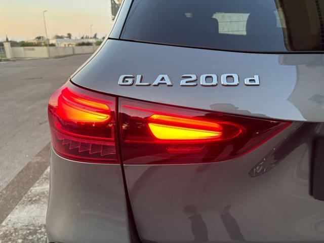 MERCEDES-BENZ GLA 200 d Automatic Premium Amg PACK NIGHT