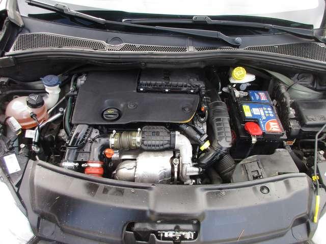 Peugeot 208 5p 1.6 bluehdi Allure 75cv GARANTITA FULL OPT