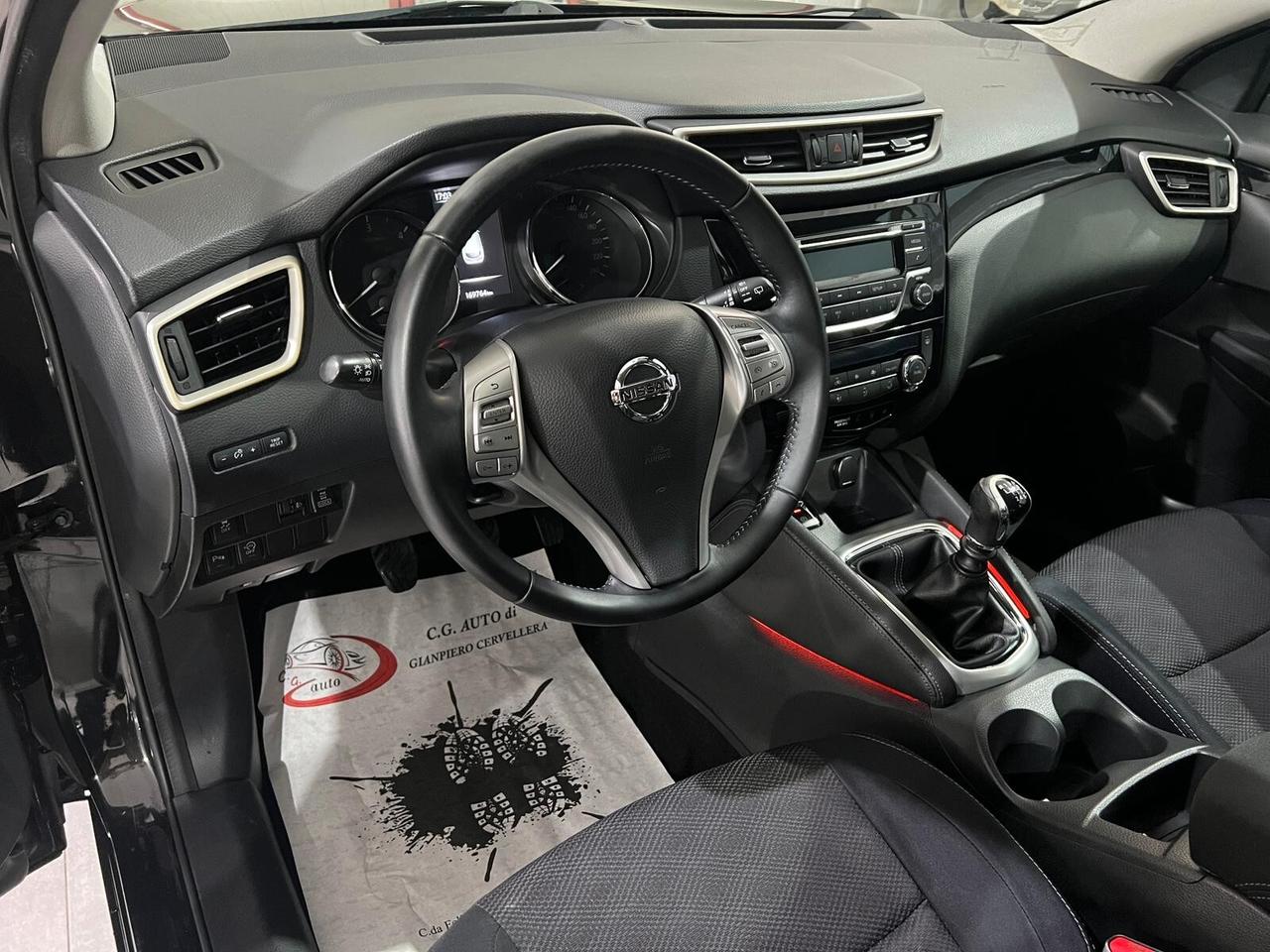 Nissan Qashqai 1.6 dCi 4WD Tekna 131 cv 2014